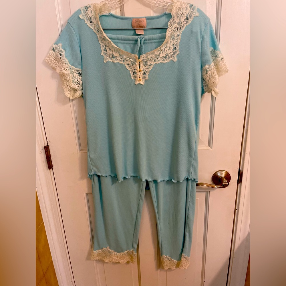 Women’s pajama set, never worn.